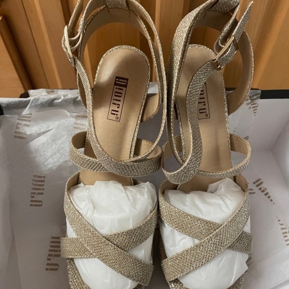 IDIFU Women's Dress Platform High Heels Strappy Heeled Sandals Open Toe NIB 9 - Picture 7 of 9